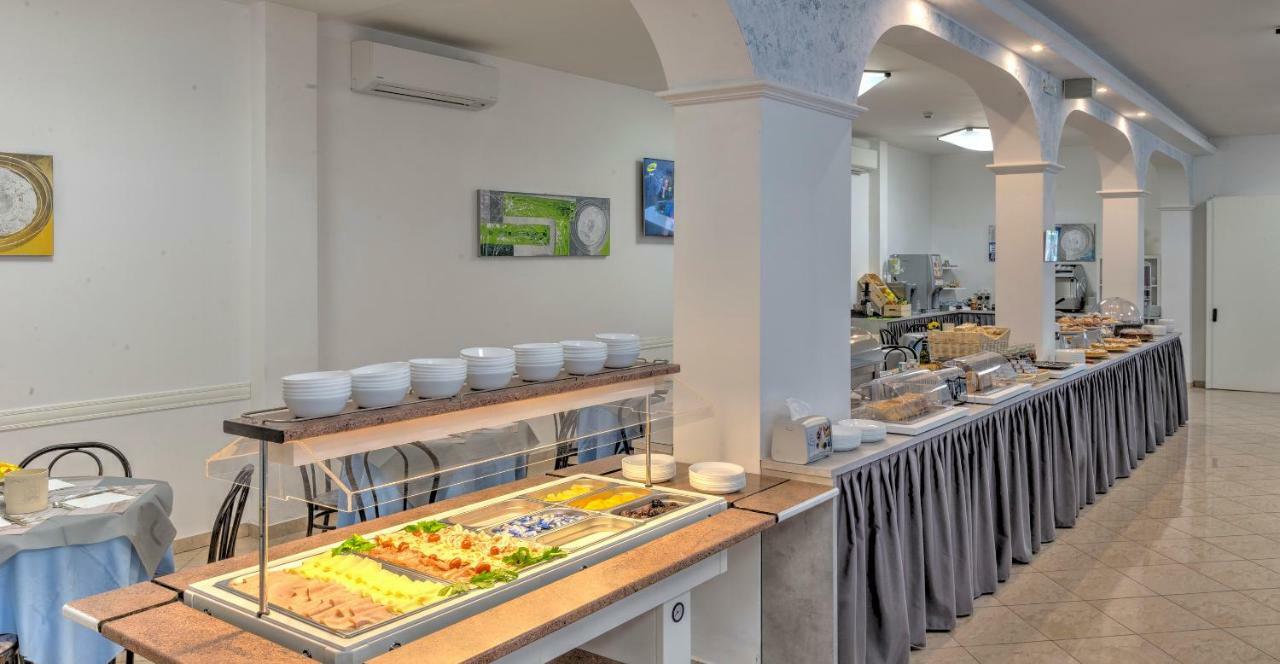 Hotel Niagara ريتشيوني المظهر الخارجي الصورة